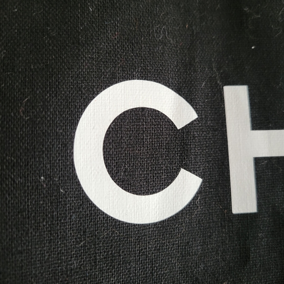 Large CHANEL Garment Bag- Never Used - Picture 9 of 10